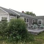 Elegant Nantucket Retreat On Village Way 3Br