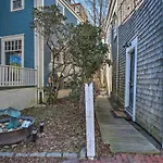 Couples Retreat In Nantucket Walk To Attractions!