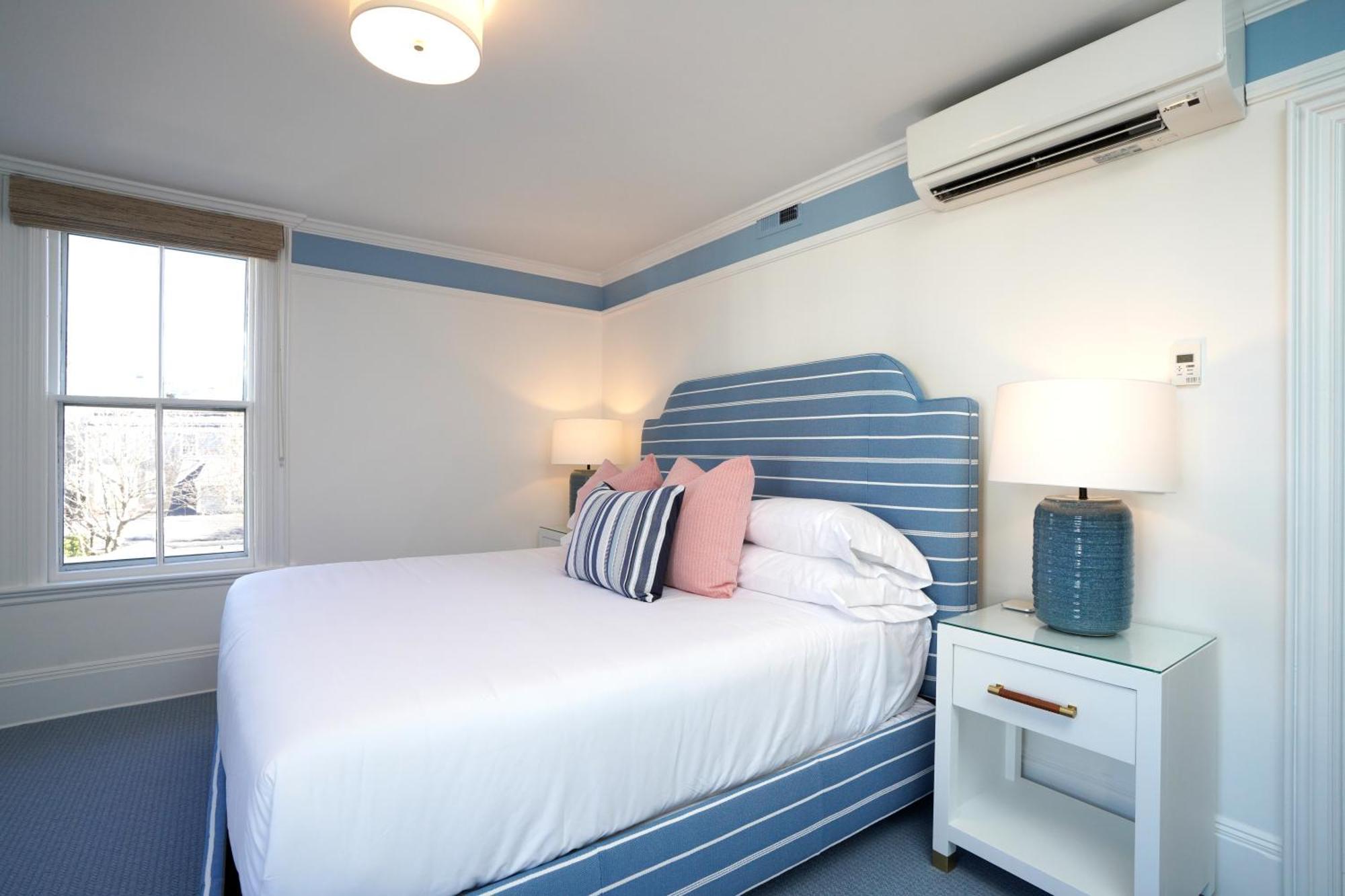 Hotel 76 Main Ink Press Nantucket