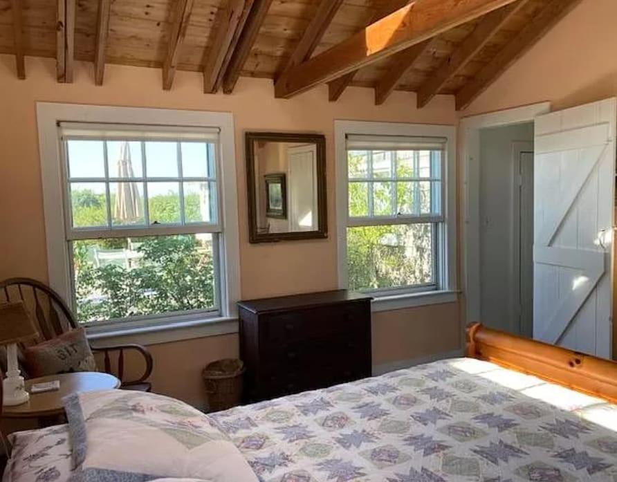 Elegant Retreat On Village Way 3br Holiday home *
