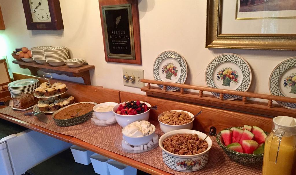 Seven Sea Street Bed & Breakfast 3*