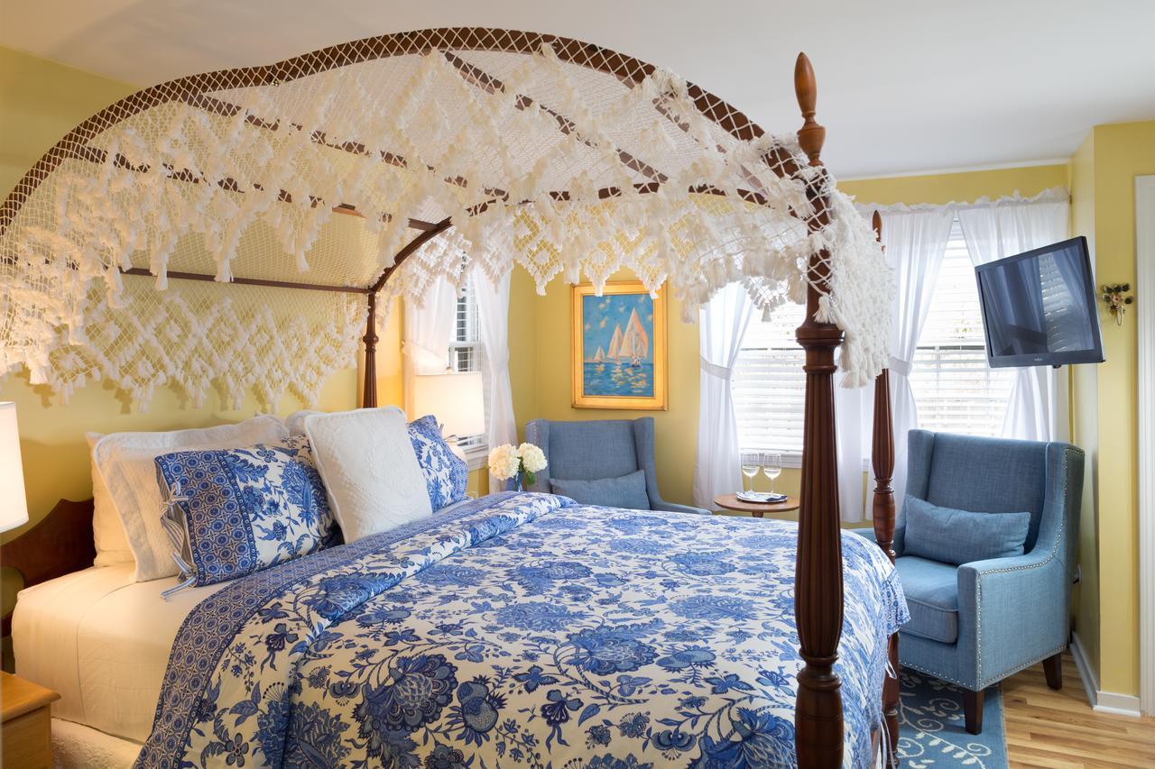 Seven Sea Street Bed & Breakfast 3*
