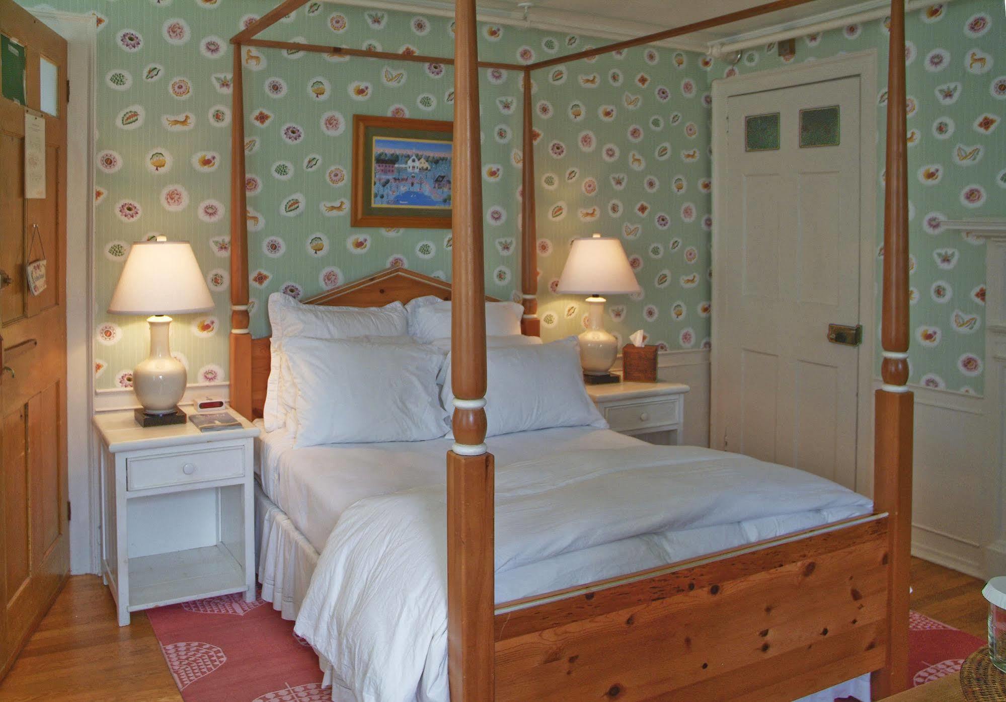 Hotel Ships Nantucket