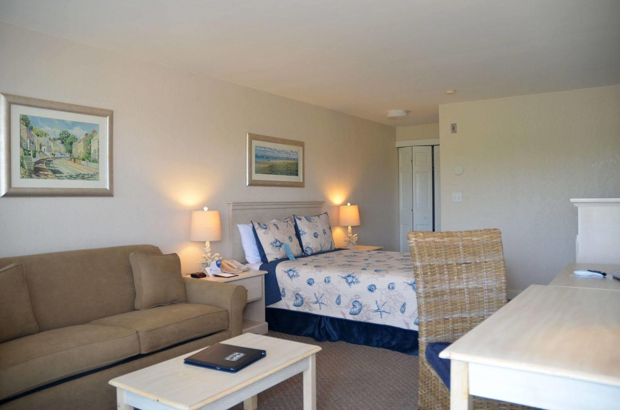 Hotel Beachside On 4*